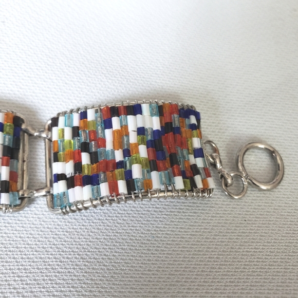 Southwestern Beaded Bracelet - Picture 4 of 9